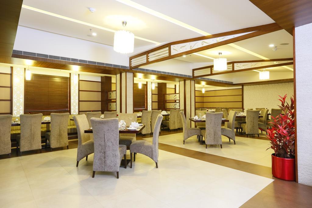 Hotel Moonlit Regency Thodupuzha Exterior foto
