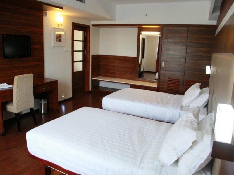 Hotel Moonlit Regency Thodupuzha Exterior foto